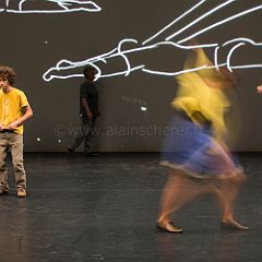 Qu est_ce_qui_nous_arrive_20130620_063 CPR.jpg